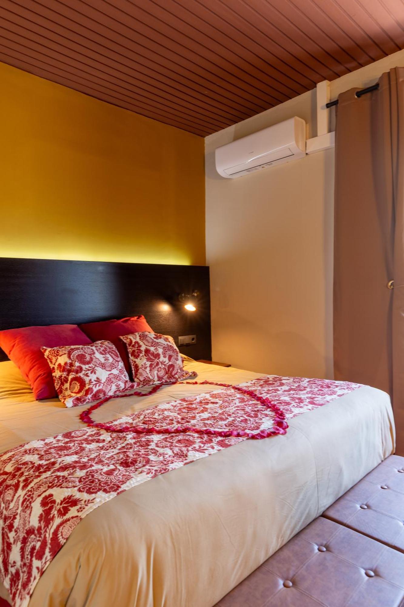 Els Jardins De La Martana Hotell Besalú Eksteriør bilde