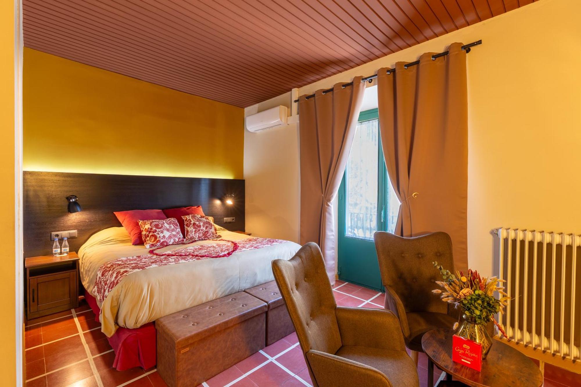 Els Jardins De La Martana Hotell Besalú Eksteriør bilde