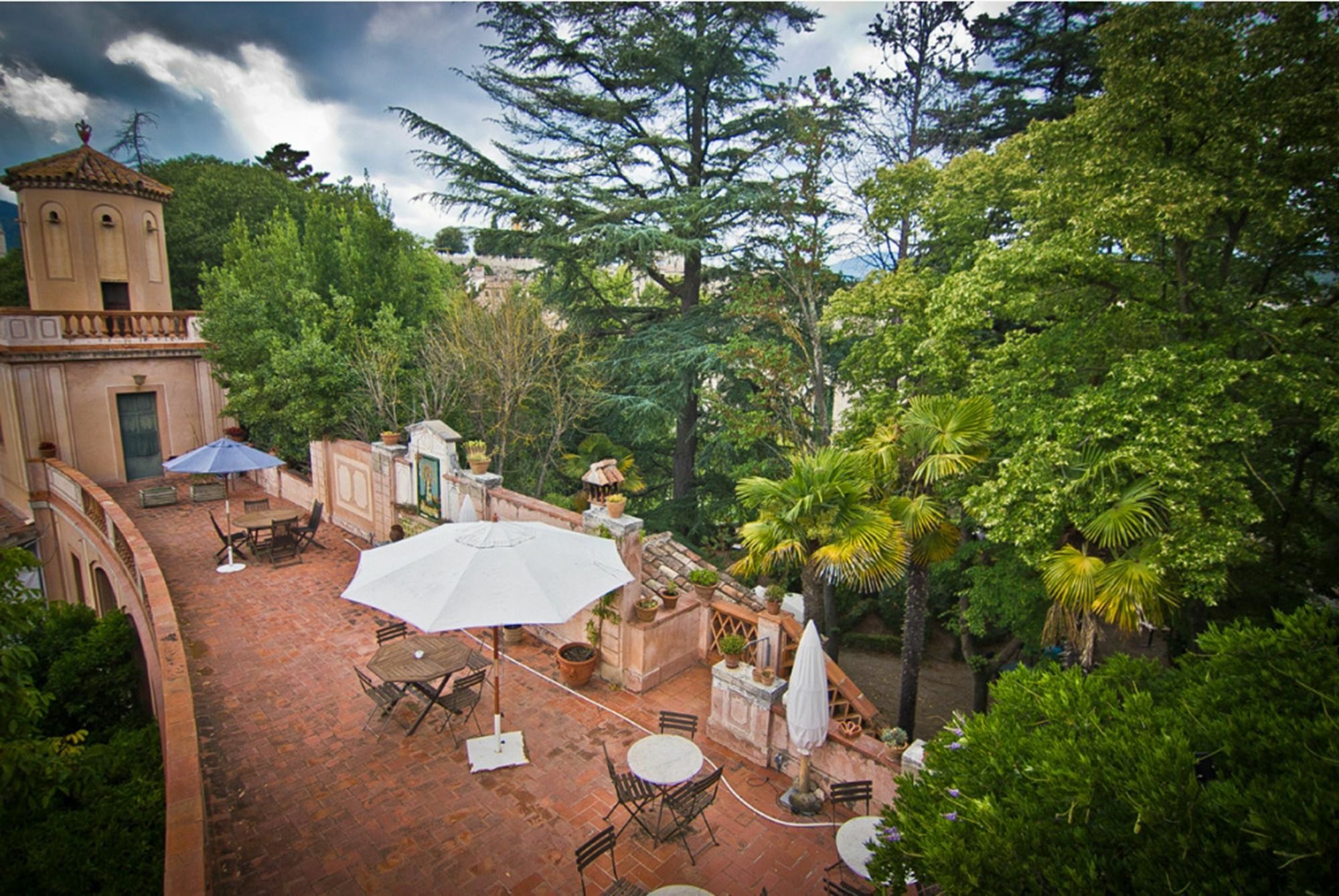 Els Jardins De La Martana Hotell Besalú Eksteriør bilde